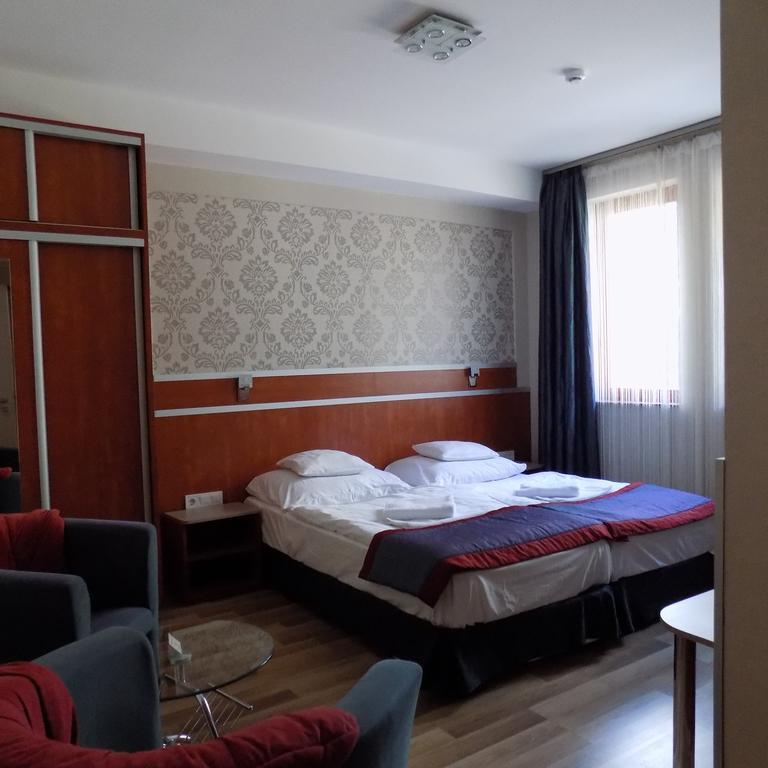 Fortuna Hotel ميسكولك المظهر الخارجي الصورة